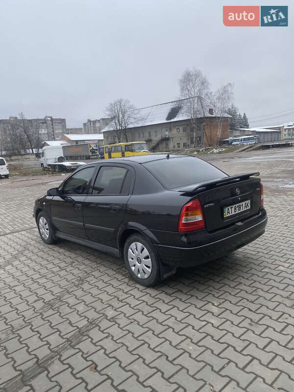 Седан Opel Astra 2007 в Коломые