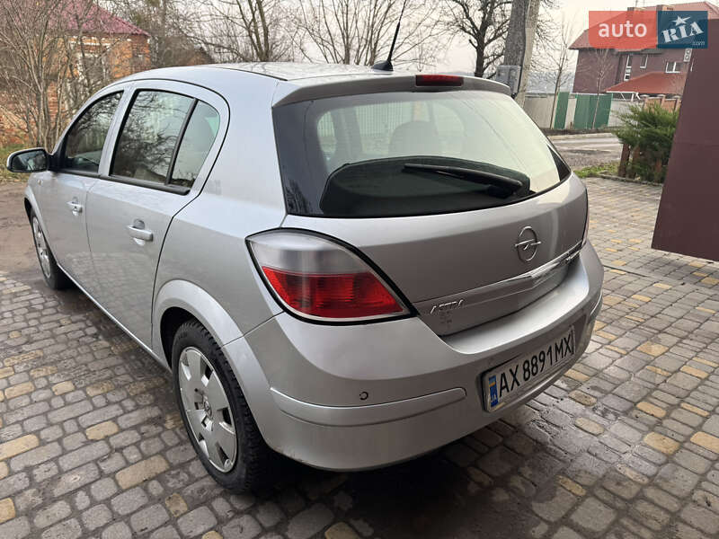 Хэтчбек Opel Astra 2006 в Харькове фото 3 Хэтчбек Opel Astra 2006 в Харькове