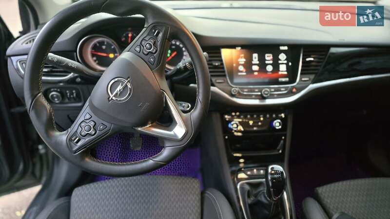 Универсал Opel Astra 2017 в Павлограде