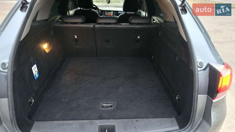 Универсал Opel Astra 2017 в Павлограде