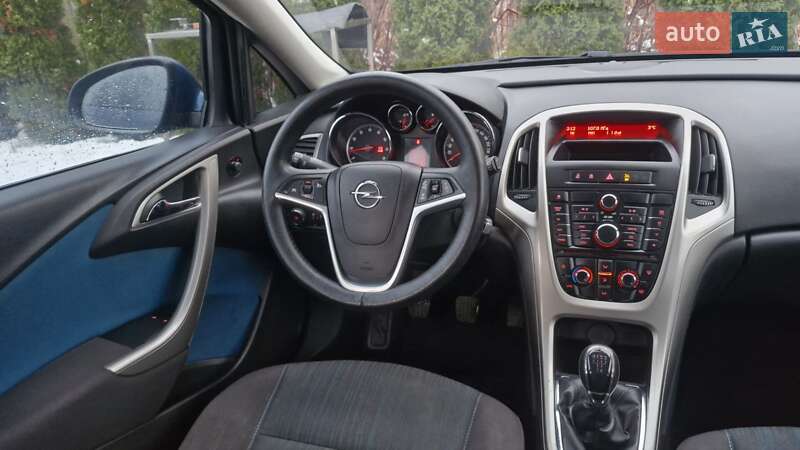 Хетчбек Opel Astra 2010 в Івано-Франківську