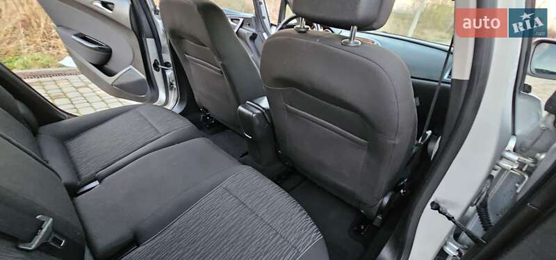 Универсал Opel Astra 2015 в Коломые