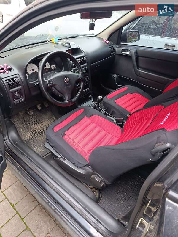 Хетчбек Opel Astra 2000 в Львові