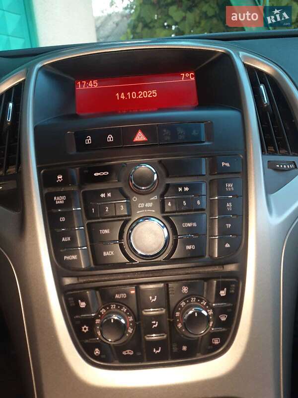 Універсал Opel Astra 2013 в Красилові