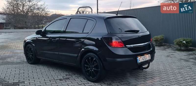 Хэтчбек Opel Astra 2004 в Коломые