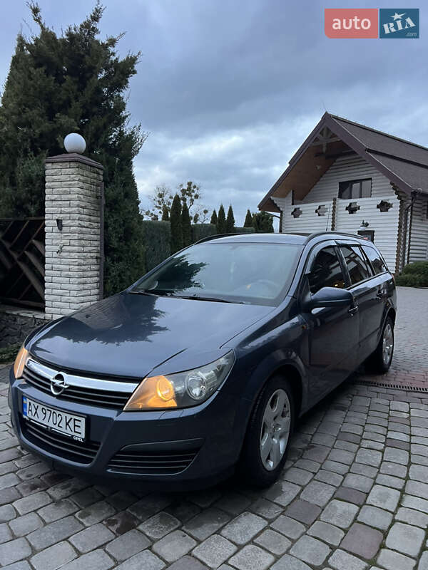 Універсал Opel Astra 2005 в Тульчині