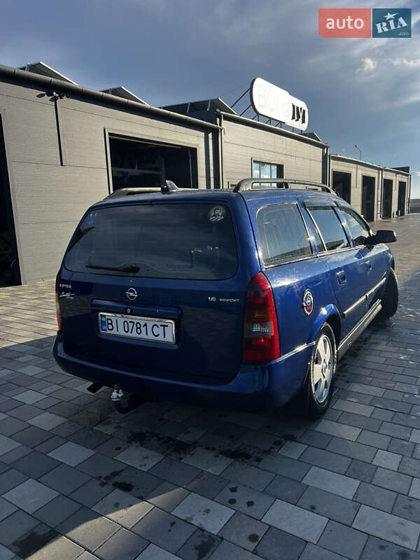 Универсал Opel Astra 2004 в Полтаве