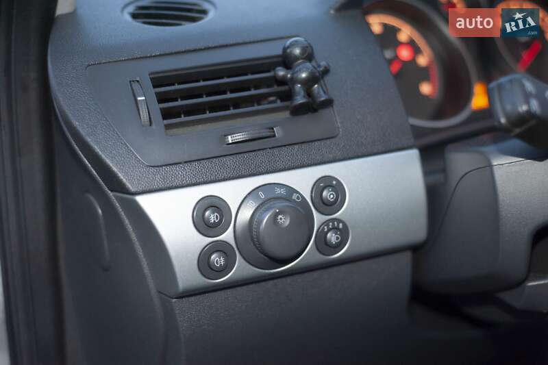 Універсал Opel Astra 2009 в Дрогобичі