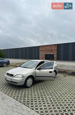 Седан Opel Astra 2008 в Хмельницькому