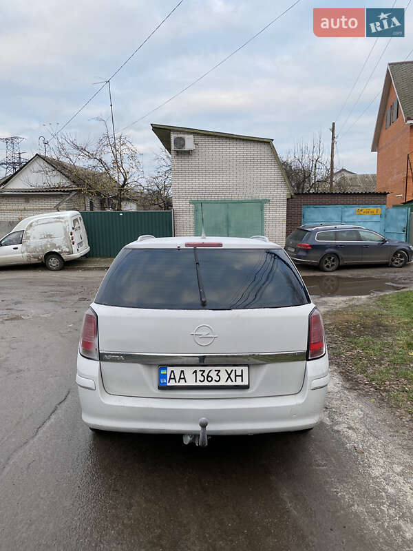 Универсал Opel Astra 2004 в Киеве