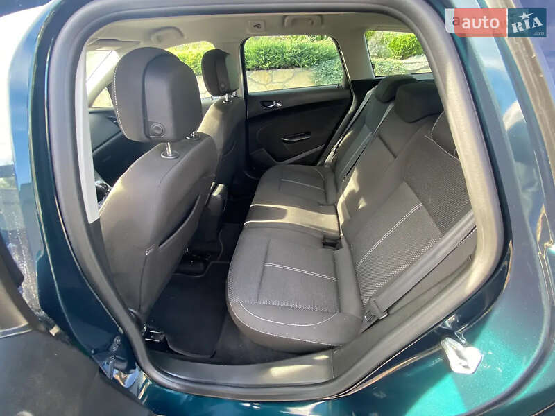 Універсал Opel Astra 2016 в Львові