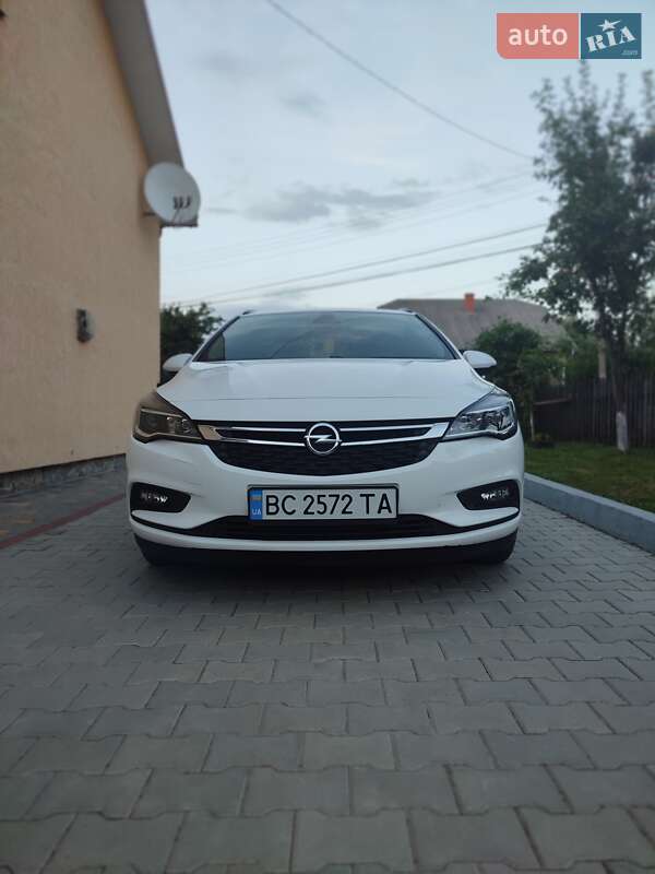 Универсал Opel Astra 2019 в Трускавце