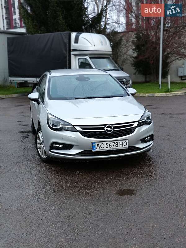 Универсал Opel Astra 2017 в Луцке