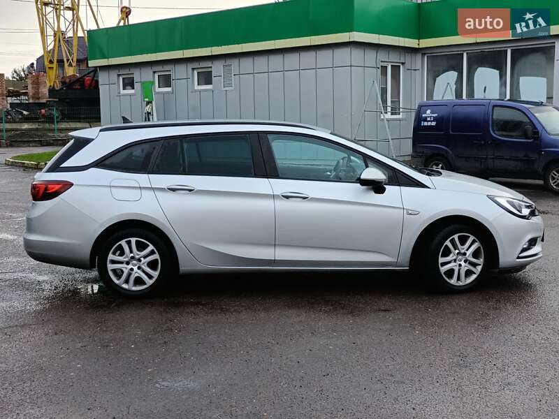 Универсал Opel Astra 2017 в Луцке