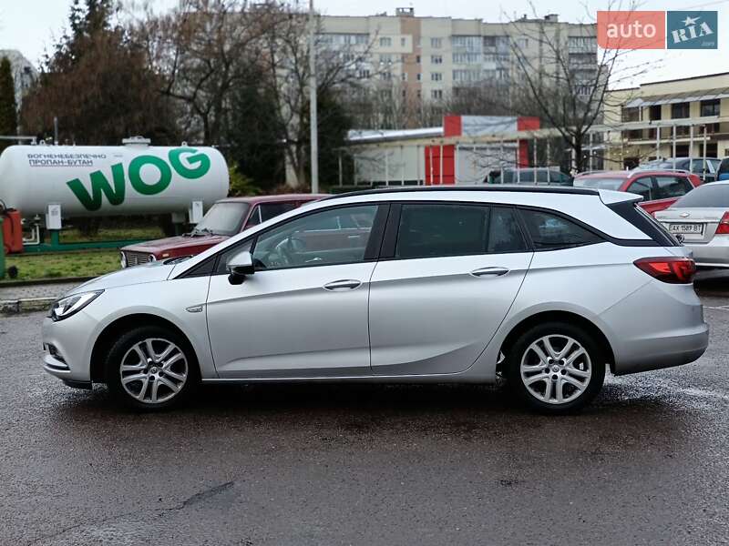 Универсал Opel Astra 2017 в Луцке