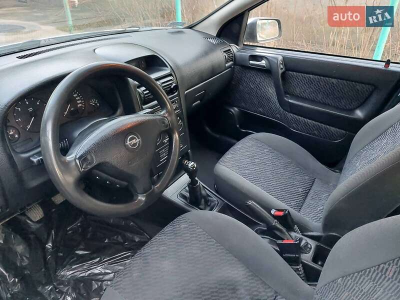 Хэтчбек Opel Astra 2001 в Сарате фото 4 Хэтчбек Opel Astra 2001 в Сарате