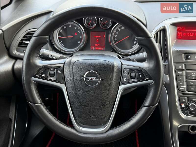Универсал Opel Astra 2012 в Киеве