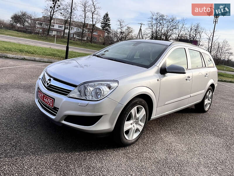 Універсал Opel Astra 2009 в Білій Церкві