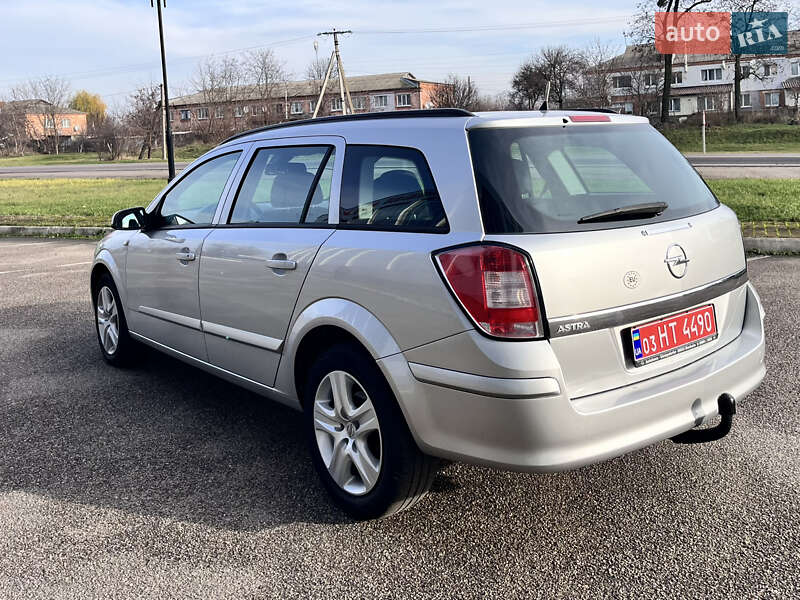 Універсал Opel Astra 2009 в Білій Церкві