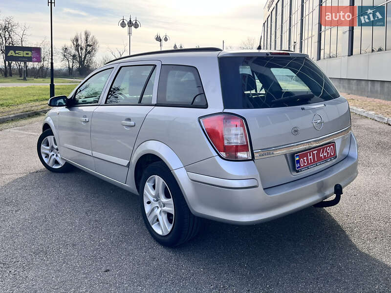 Універсал Opel Astra 2009 в Білій Церкві