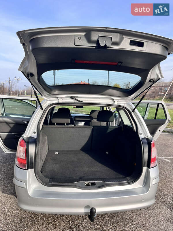 Універсал Opel Astra 2009 в Білій Церкві