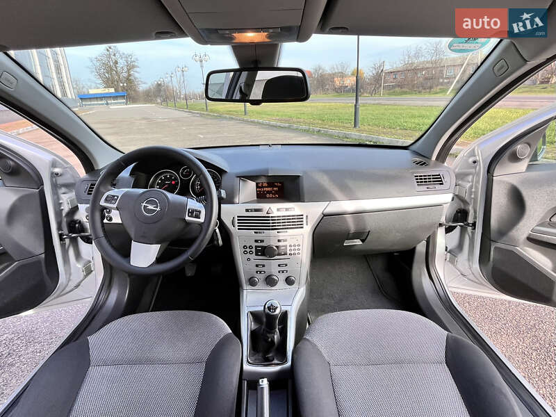 Універсал Opel Astra 2009 в Білій Церкві