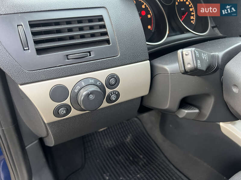 Універсал Opel Astra 2008 в Броварах