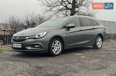 Універсал Opel Astra 2017 в Полтаві