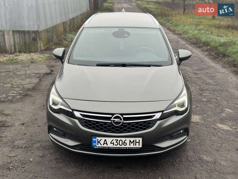 Універсал Opel Astra 2017 в Полтаві
