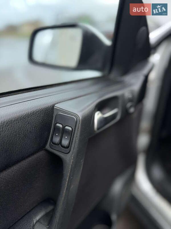 Универсал Opel Astra 2000 в Шостке