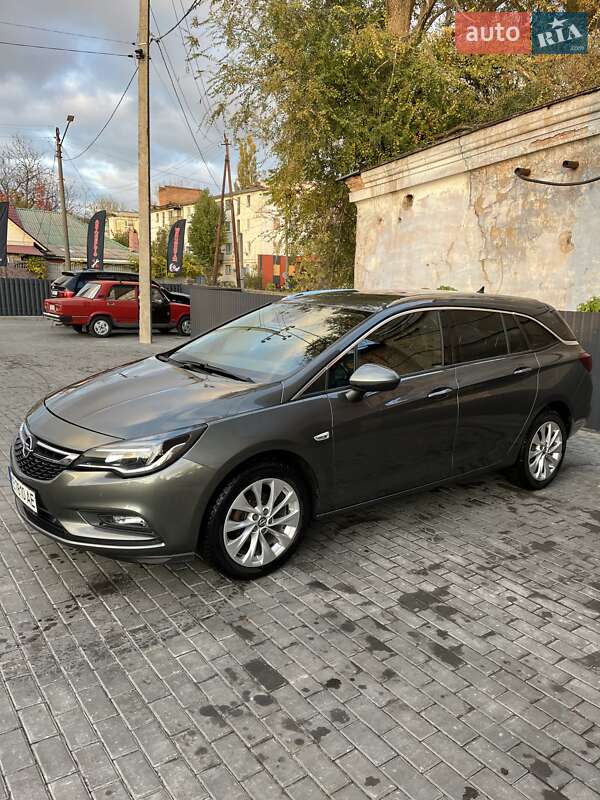 Универсал Opel Astra 2018 в Покрове