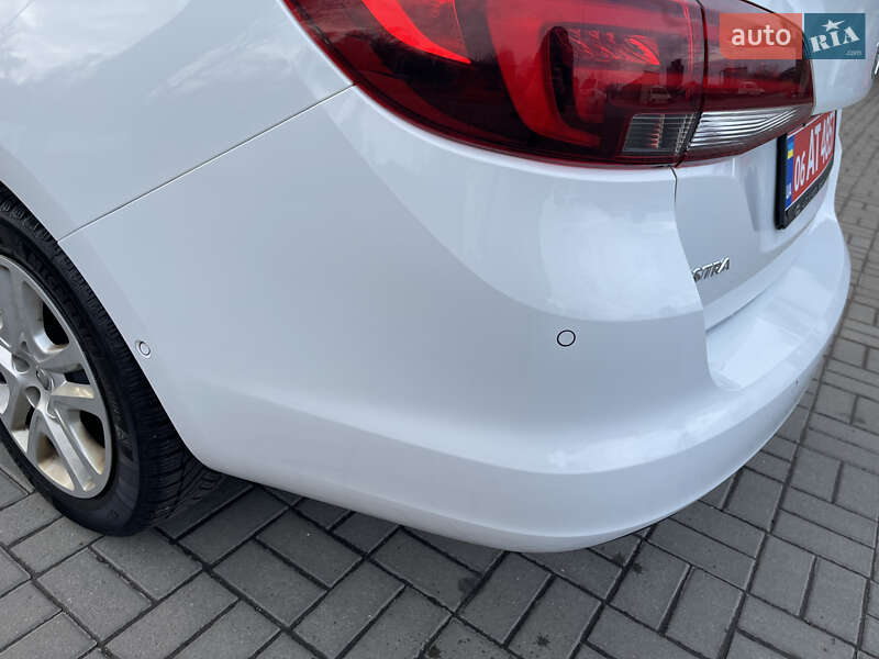 Универсал Opel Astra 2018 в Житомире