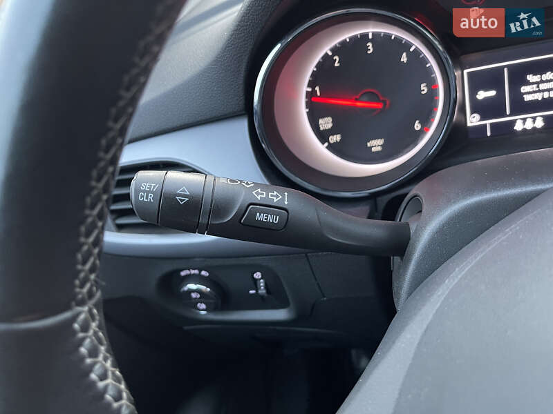 Универсал Opel Astra 2018 в Житомире