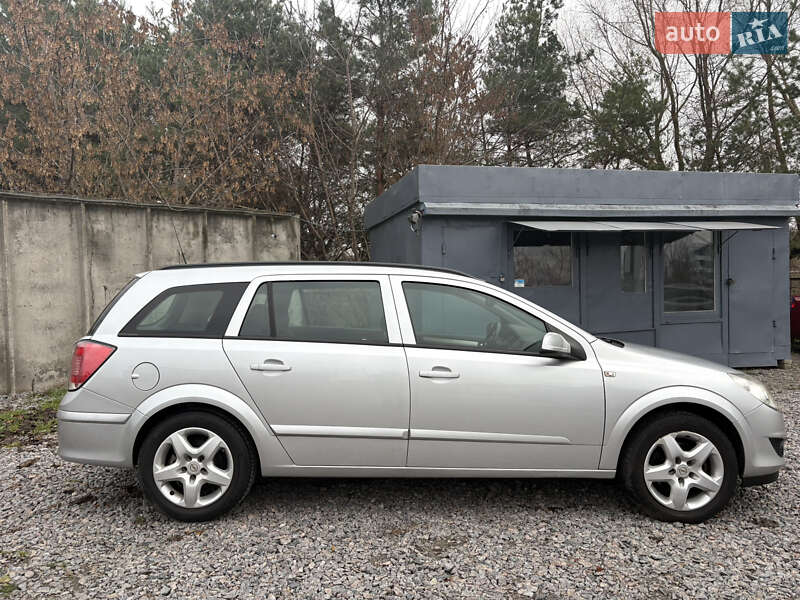 Універсал Opel Astra 2008 в Білій Церкві