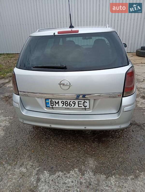 Універсал Opel Astra 2004 в Сумах