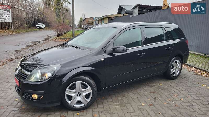 Універсал Opel Astra 2006 в Черкасах
