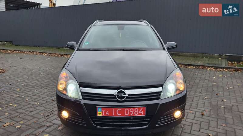Універсал Opel Astra 2006 в Черкасах