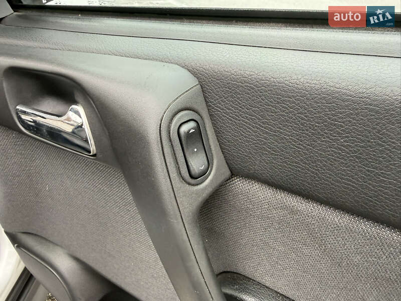 Хэтчбек Opel Astra 2004 в Киеве