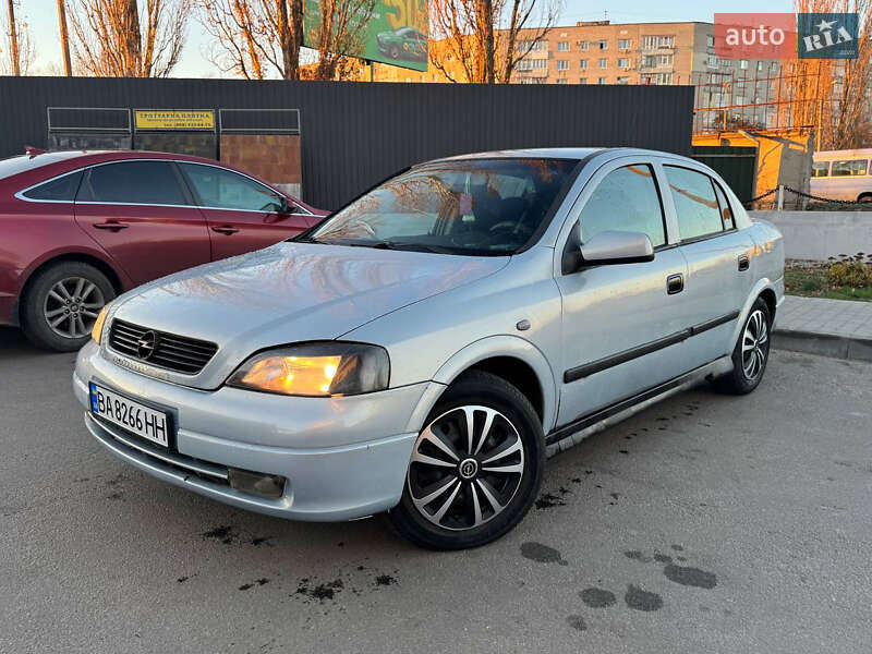 Opel Astra 2000