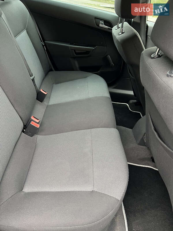 Универсал Opel Astra 2009 в Ковеле