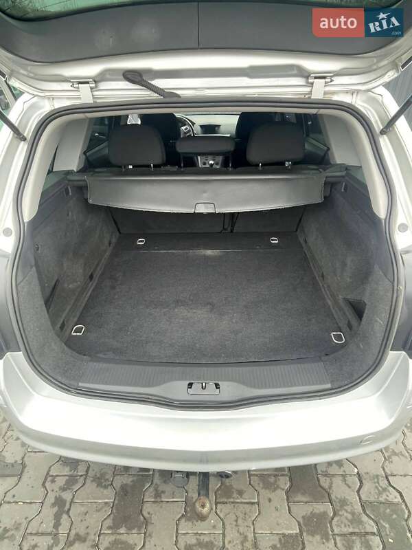 Універсал Opel Astra 2013 в Києві