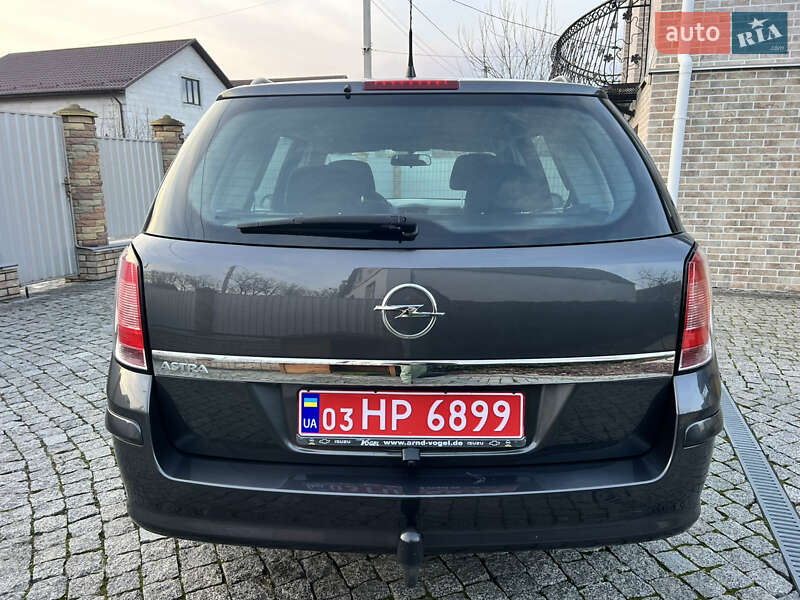 Універсал Opel Astra 2009 в Гнівані