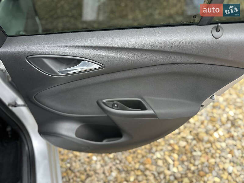 Універсал Opel Astra 2018 в Коломиї