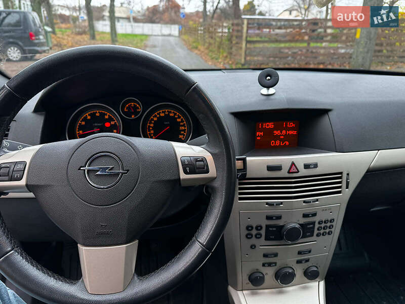 Універсал Opel Astra 2008 в Києві