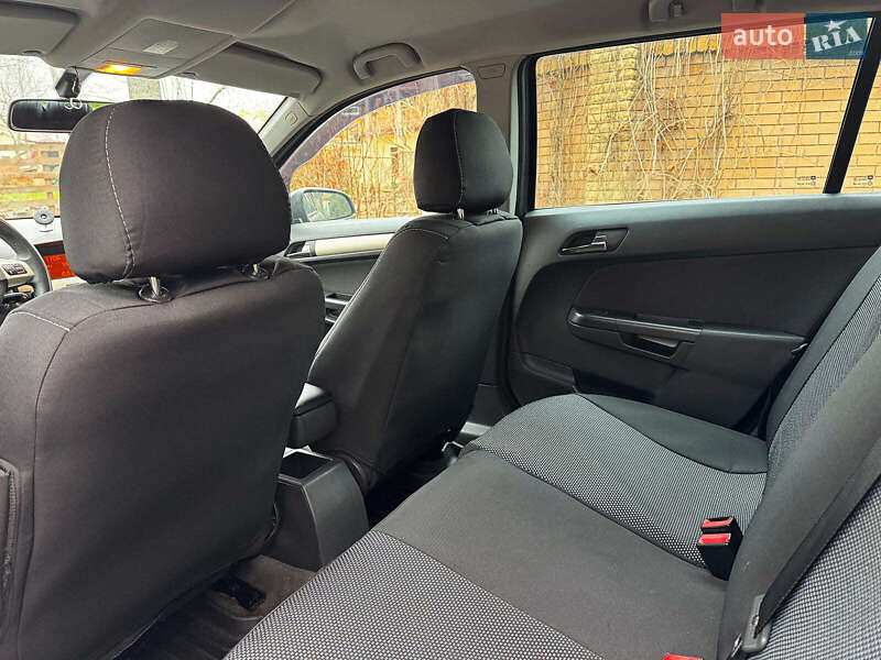 Універсал Opel Astra 2008 в Києві