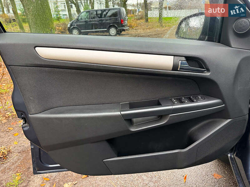 Універсал Opel Astra 2008 в Києві