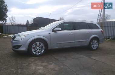 Універсал Opel Astra 2008 в Стрию