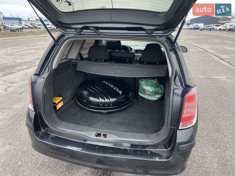 Универсал Opel Astra 2012 в Белой Церкви