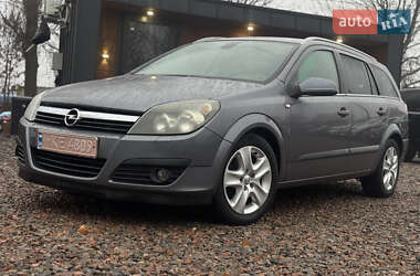 Универсал Opel Astra 2006 в Лубнах