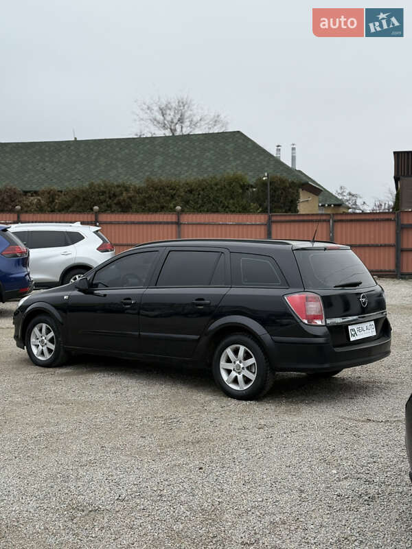 Универсал Opel Astra 2007 в Кропивницком